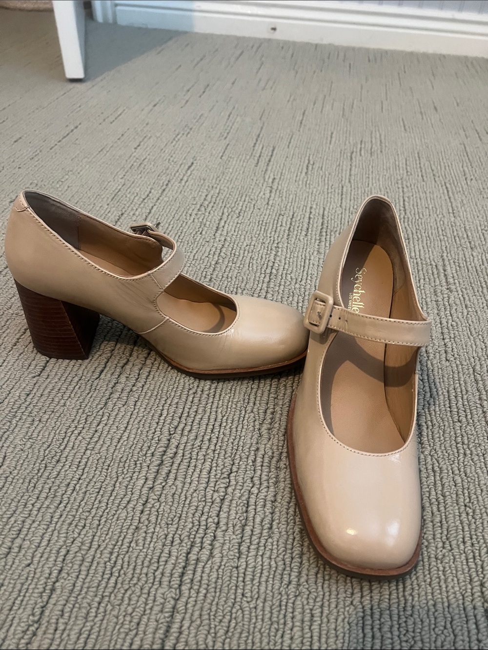Seychelles Cream Mary Jane Block Heels Sz 8.